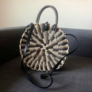 Express Round Weave Crossbody